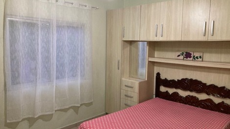 Great house, 1 suite plus 2 bedrooms + 2 bathrooms, barbecue, WI-FI