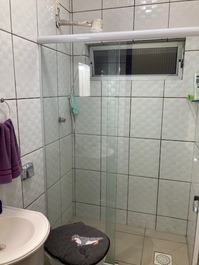 Great house, 1 suite plus 2 bedrooms + 2 bathrooms, barbecue, WI-FI