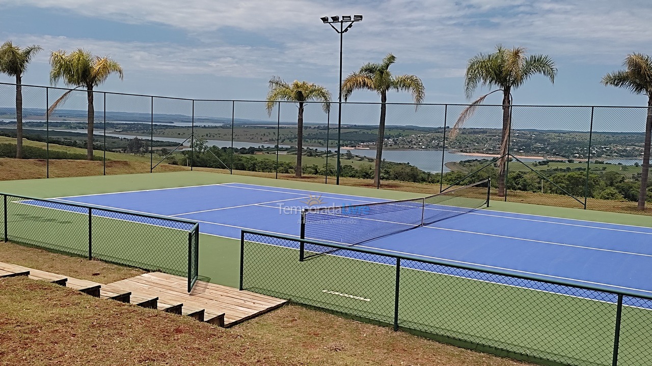 Casa para alquiler de vacaciones em Itaí (Riviera Santa Cristina)