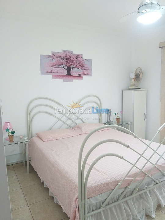 Apartment for vacation rental in Praia Grande (Praia do Caiçara)