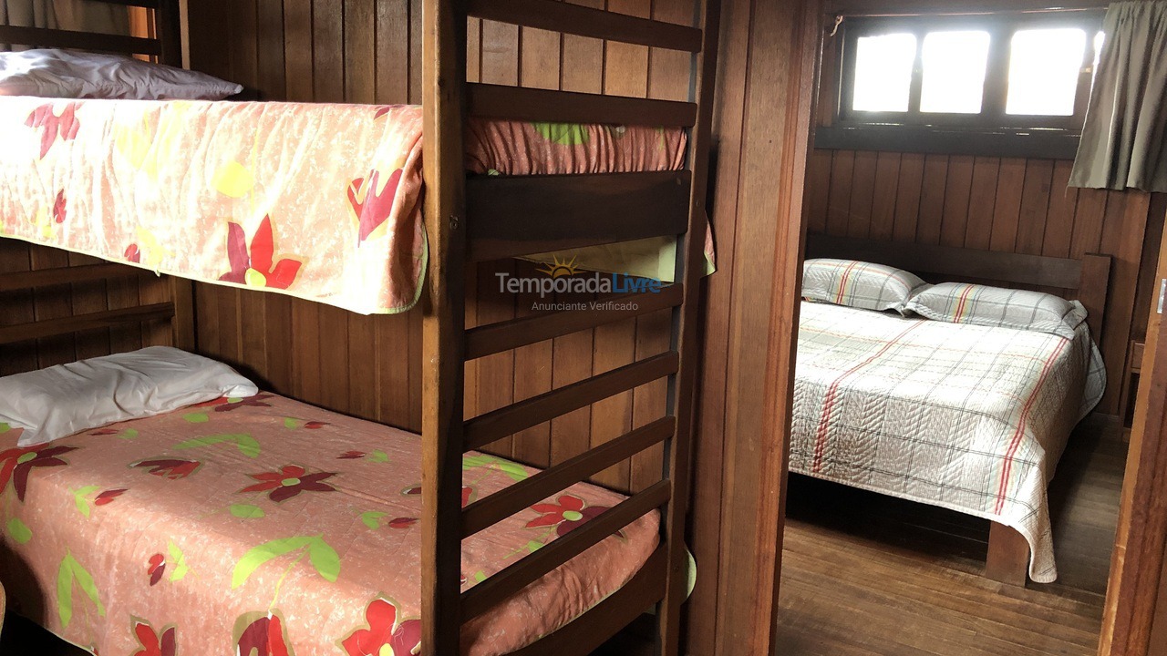 Casa para aluguel de temporada em Garopaba (Praia da Ferrugem)