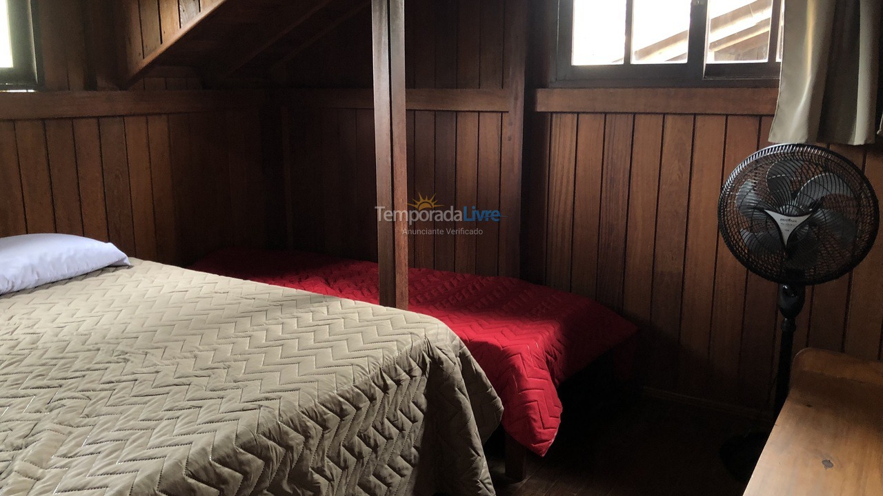 Casa para aluguel de temporada em Garopaba (Praia da Ferrugem)