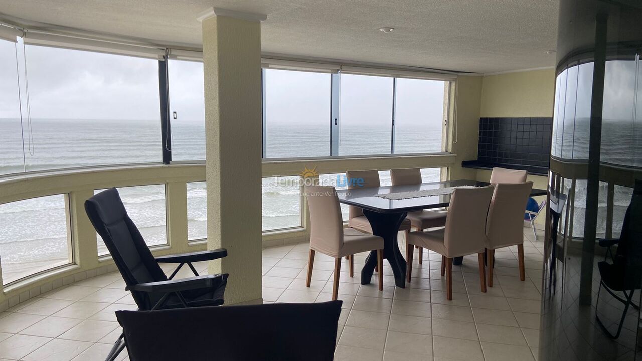 Apartment for vacation rental in Itapema (Meia Praia)