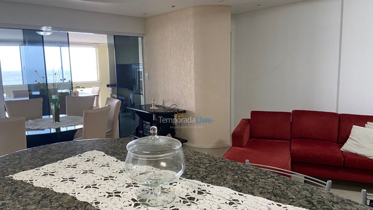 Apartment for vacation rental in Itapema (Meia Praia)