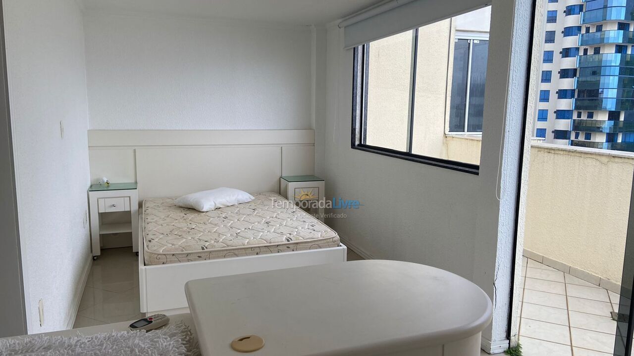 Apartment for vacation rental in Itapema (Meia Praia)