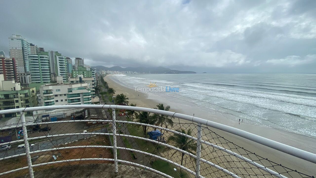 Apartment for vacation rental in Itapema (Meia Praia)