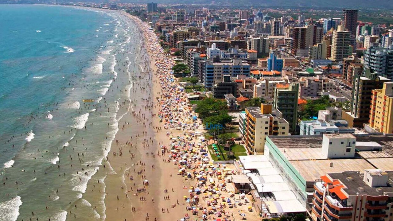 Apartment for vacation rental in Itapema (Meia Praia)