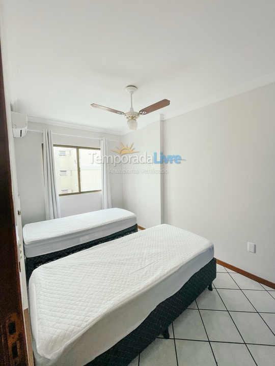 Apartment for vacation rental in Itapema (Meia Praia)