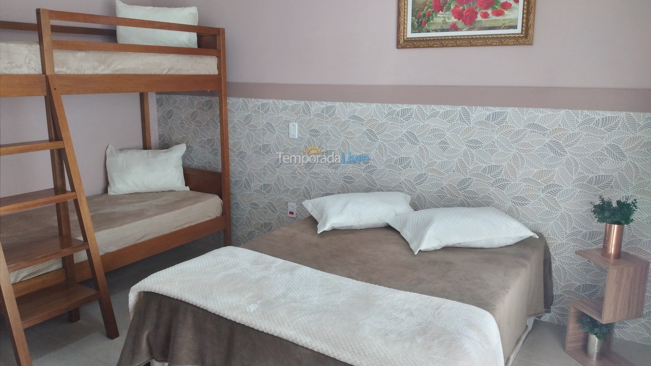 Casa para alquiler de vacaciones em Paranapanema (Riviera de Santa Cristina Xiii)