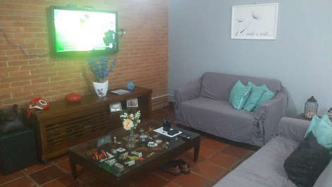 Casa grande cerca de la playa