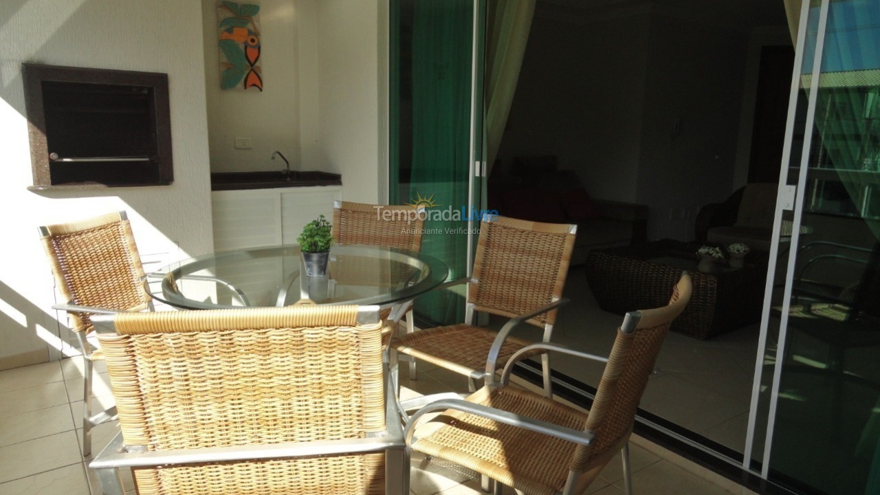 Apartamento para aluguel de temporada em Bombinhas (Praia de Bombinhas)