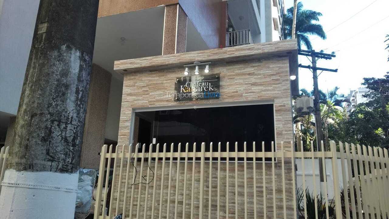 Apartamento para aluguel de temporada em Guarujá (Pitangueiras)