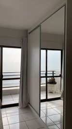 Frente Mar, Apto. 3 dorm. próximo Supermercado Kock