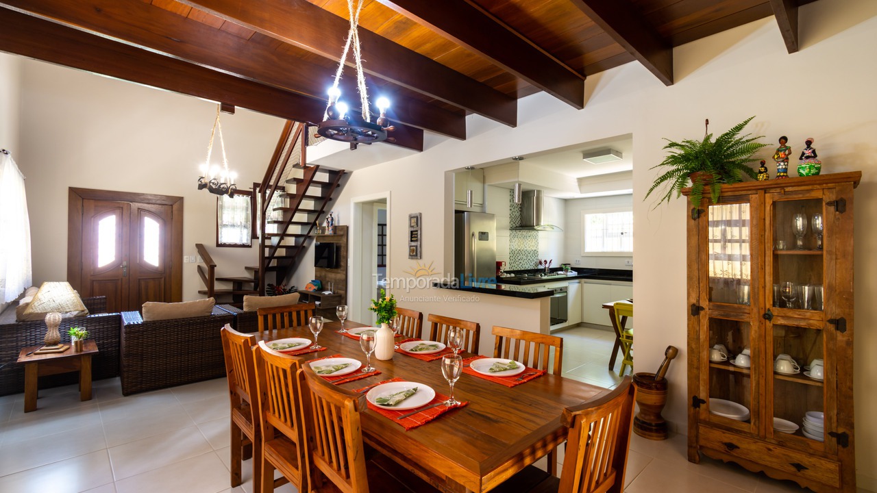 Casa para alquiler de vacaciones em São Sebastião (Juquehy)