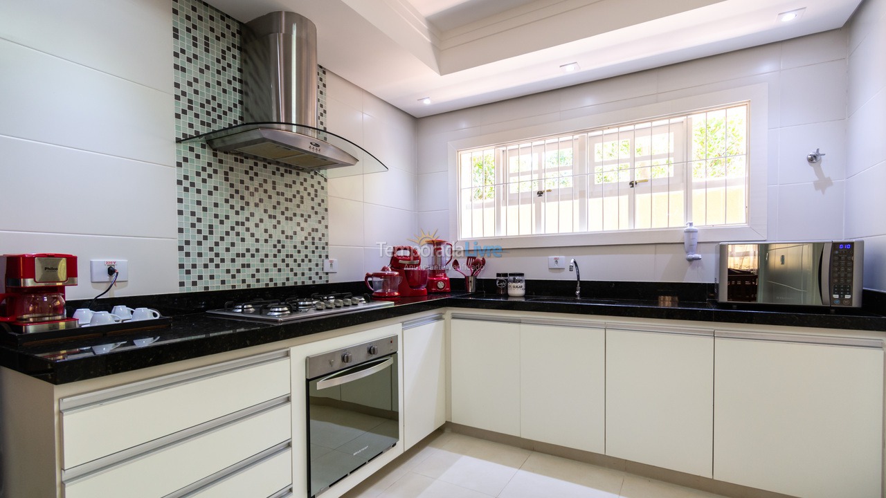 Casa para alquiler de vacaciones em São Sebastião (Juquehy)