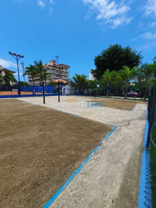 Apartamento para aluguel de temporada em Ubatuba (Praia das Toninhas)