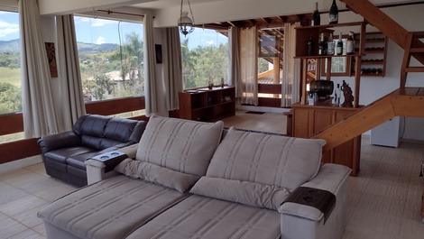 LINDA CHÁCARA NA REPRESA, WIFI, CHURRASQUEIRA, COND. FECHADO