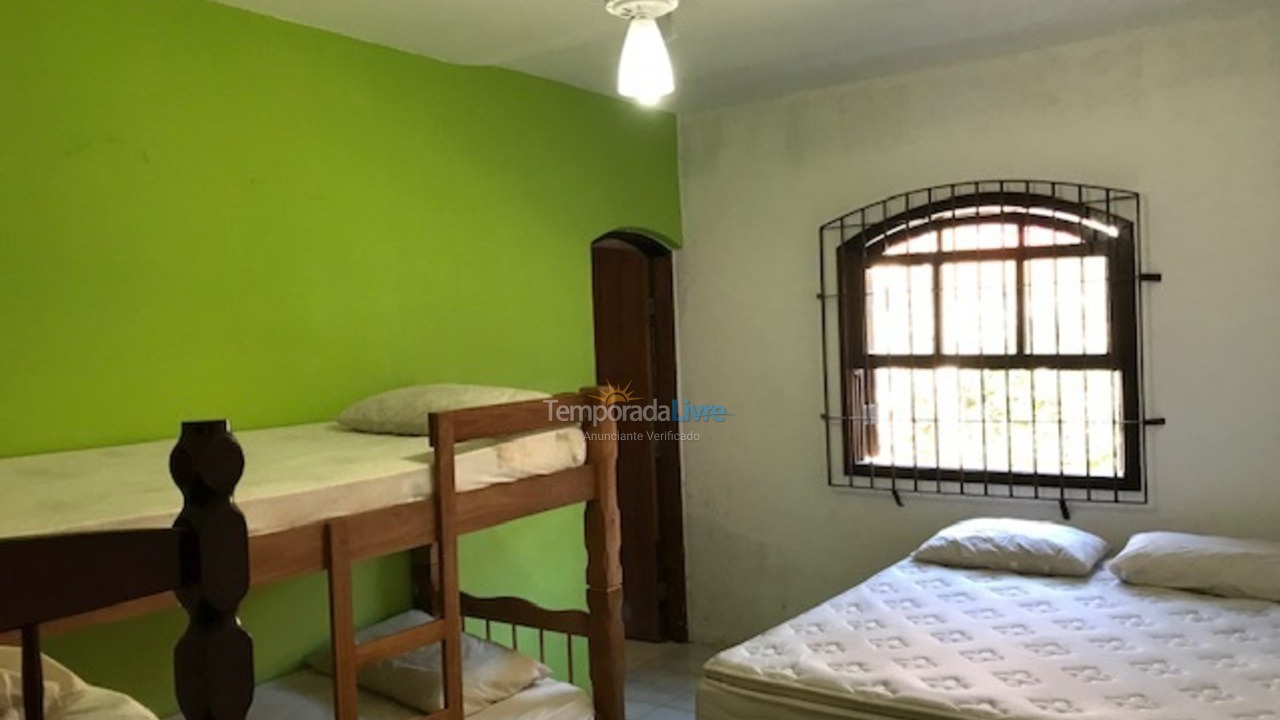 Casa para aluguel de temporada em Ubatuba (Maranduba)