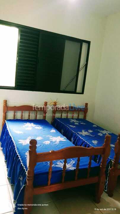 Apartamento para aluguel de temporada em Ubatuba (Praia das Toninhas)