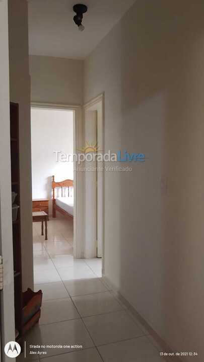 Apartamento para aluguel de temporada em Ubatuba (Praia das Toninhas)