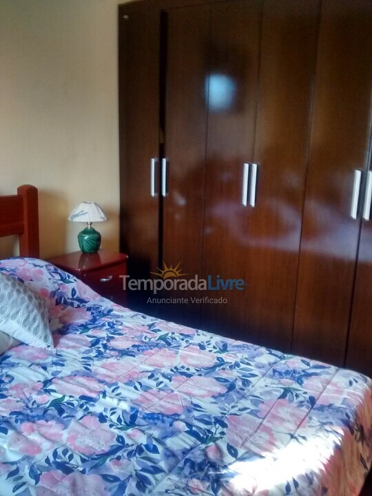 Apartamento para aluguel de temporada em Guarujá (Enseada)