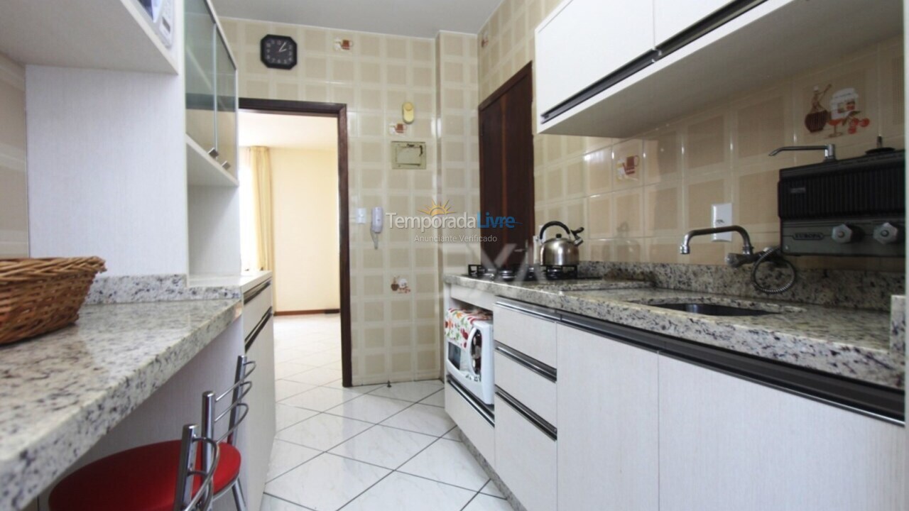 Apartamento para aluguel de temporada em Balneário Camboriú (Praia Central)