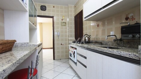 Apartamento temporada para até 8 pessoas, centro BC