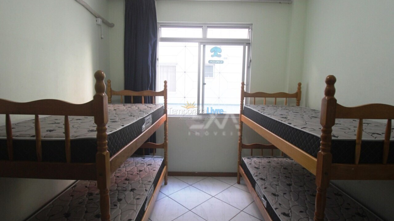 Apartamento para aluguel de temporada em Balneário Camboriú (Praia Central)