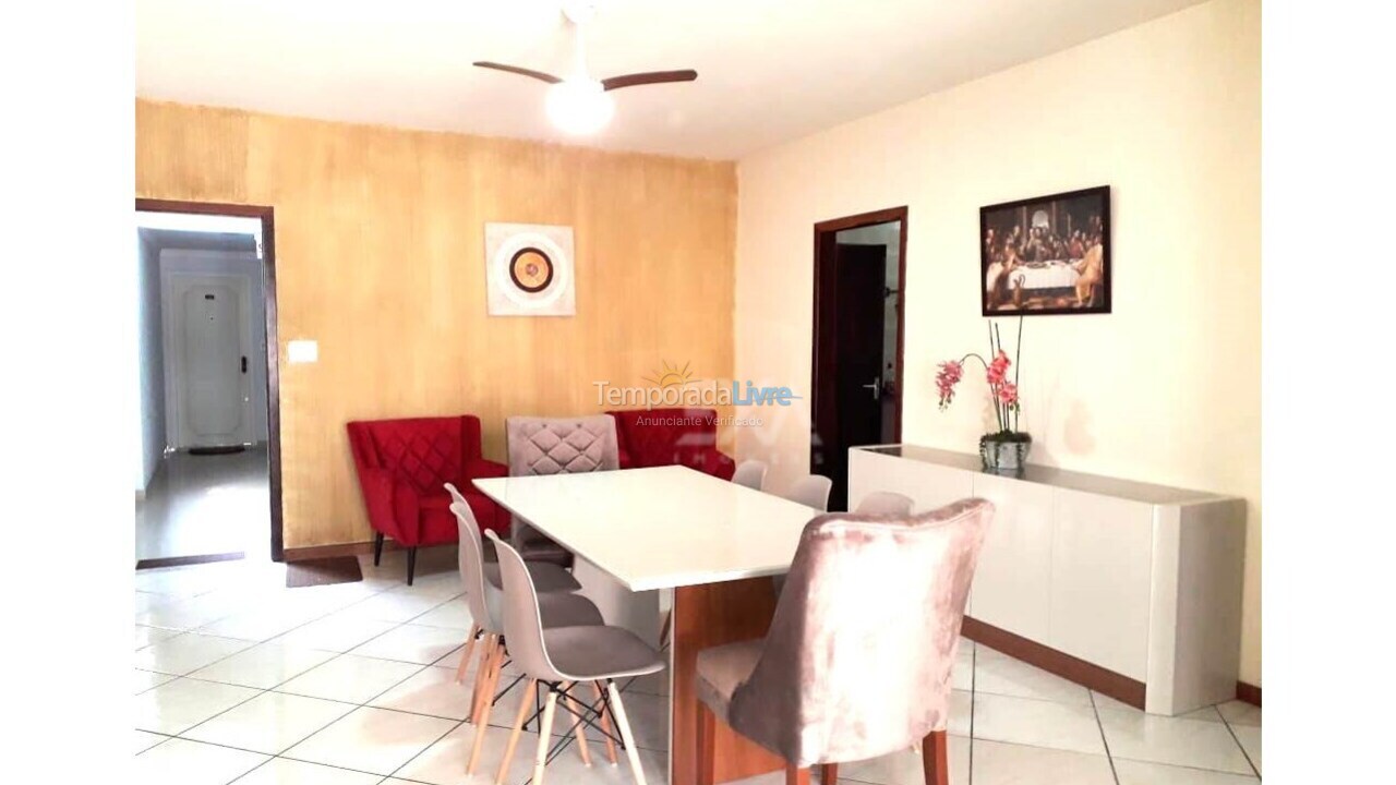 Apartamento para aluguel de temporada em Balneário Camboriú (Praia Central)