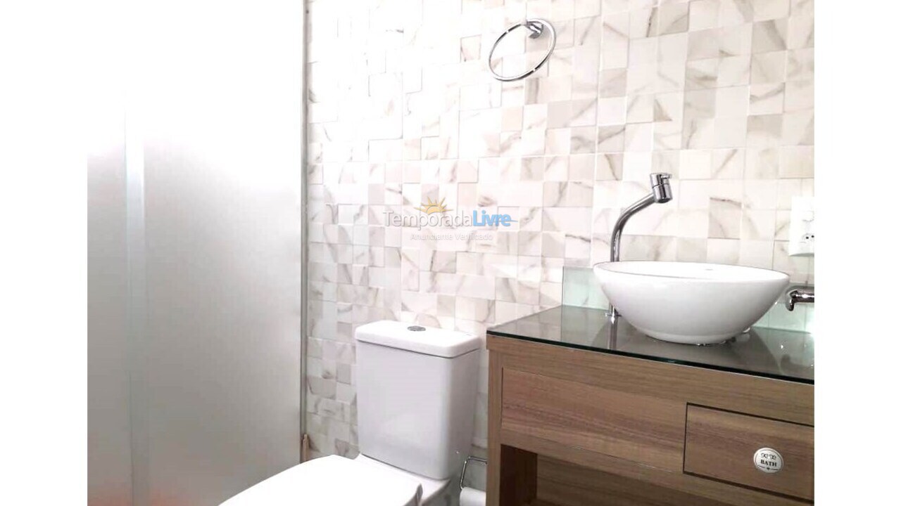 Apartamento para aluguel de temporada em Balneário Camboriú (Praia Central)