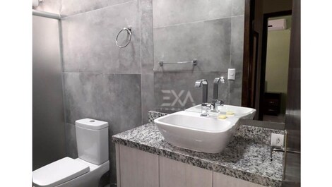 Apartamento temporada para até 8 pessoas, centro BC