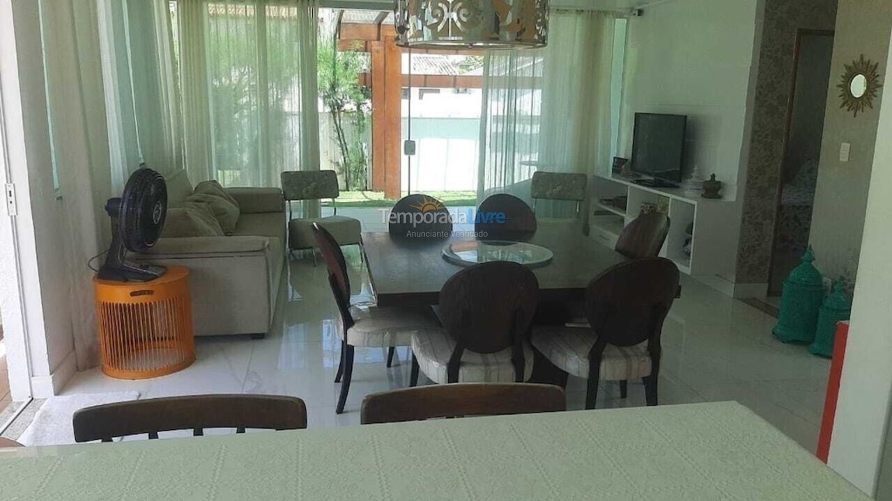 Casa para aluguel de temporada em Camaçari (Praia de Guarajuba)