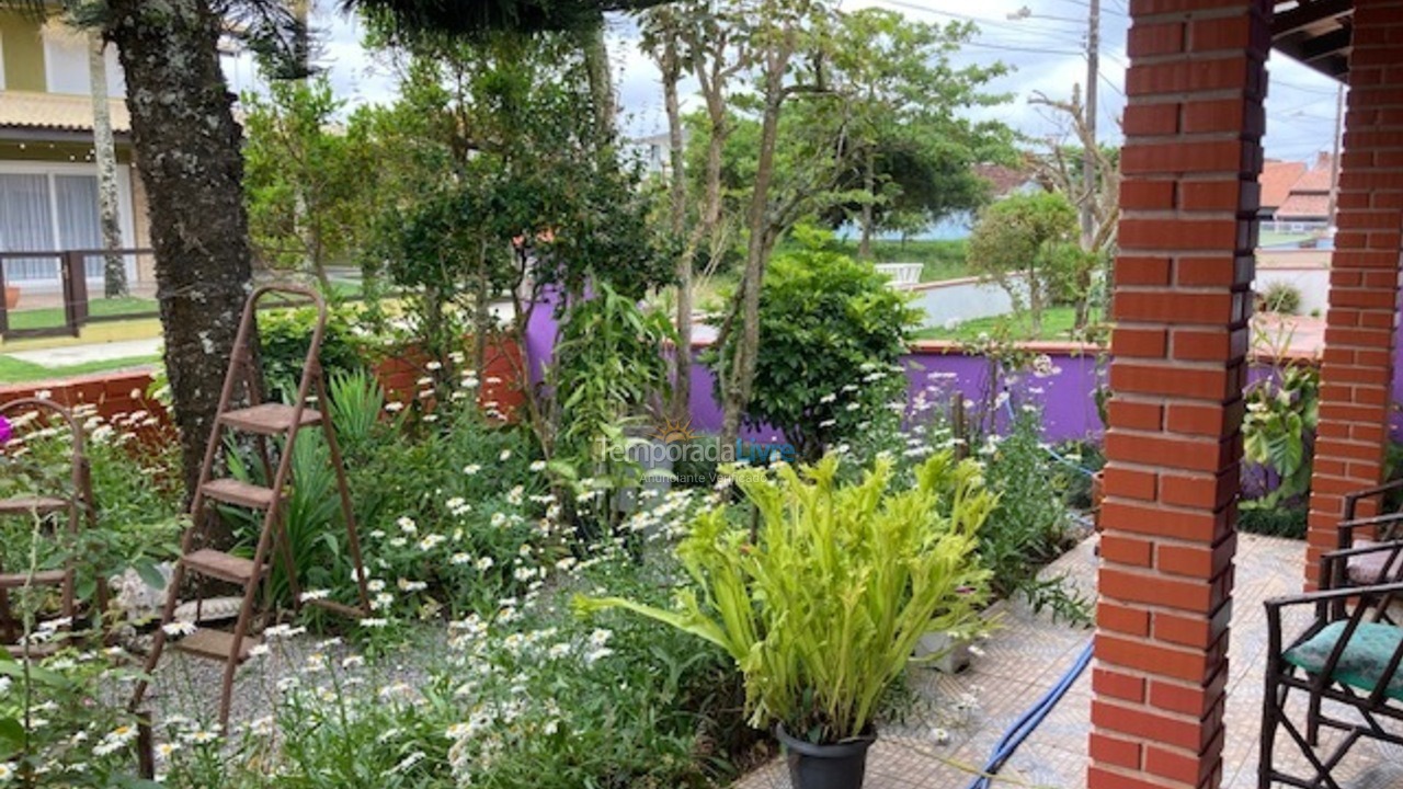 Casa para alquiler de vacaciones em São Francisco do Sul (Praia Grande)