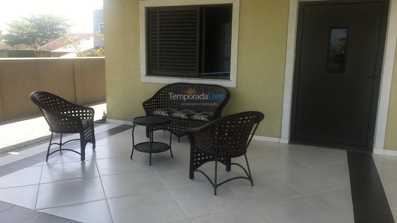Casa para alquiler de vacaciones em Guaratuba (Barra do Saí)