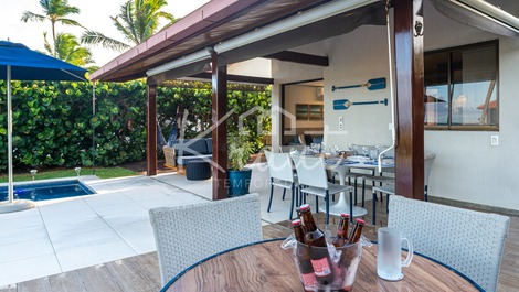 Beira-mar Oka Bungalow with 05 rooms in Muro Alto