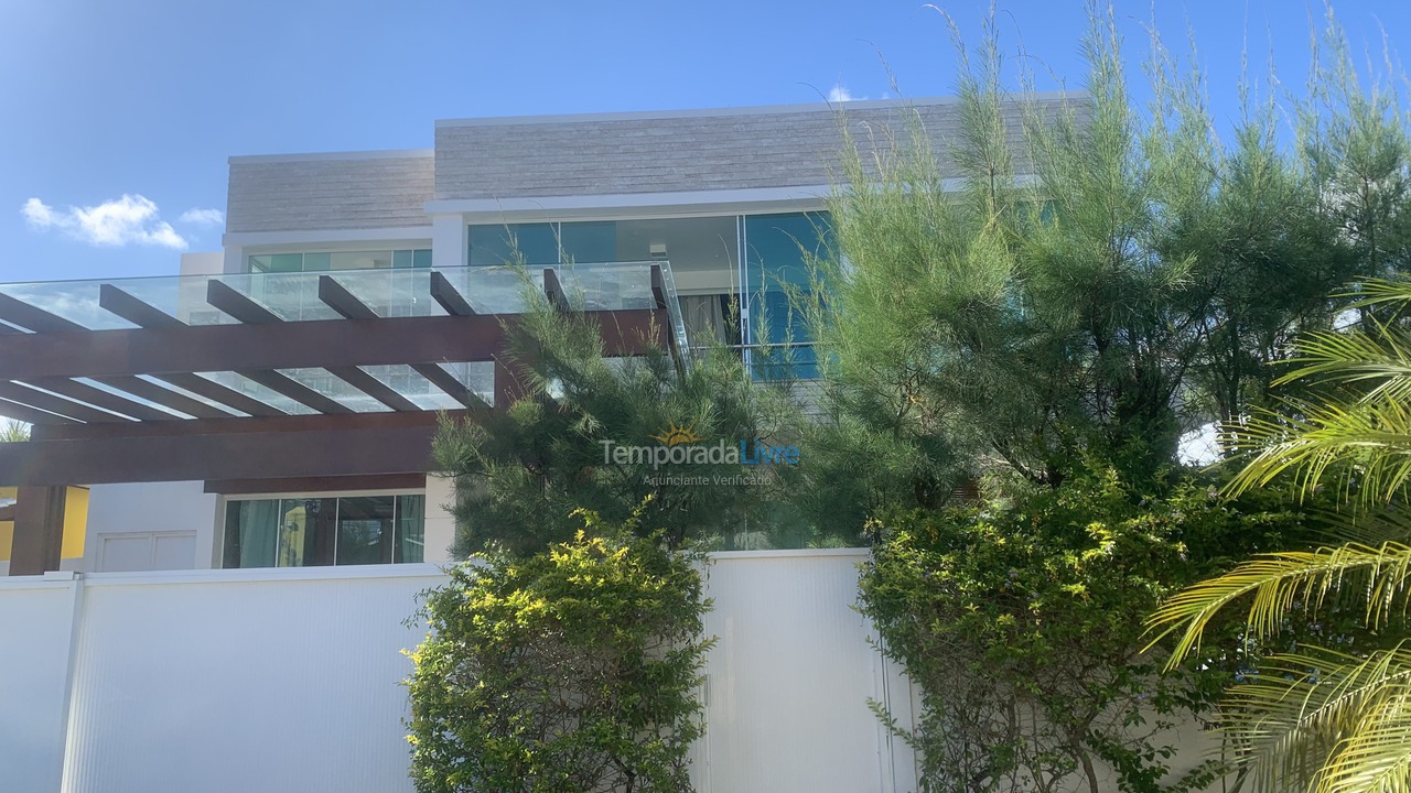 Casa para aluguel de temporada em Camaçari (Praia de Guarajuba)