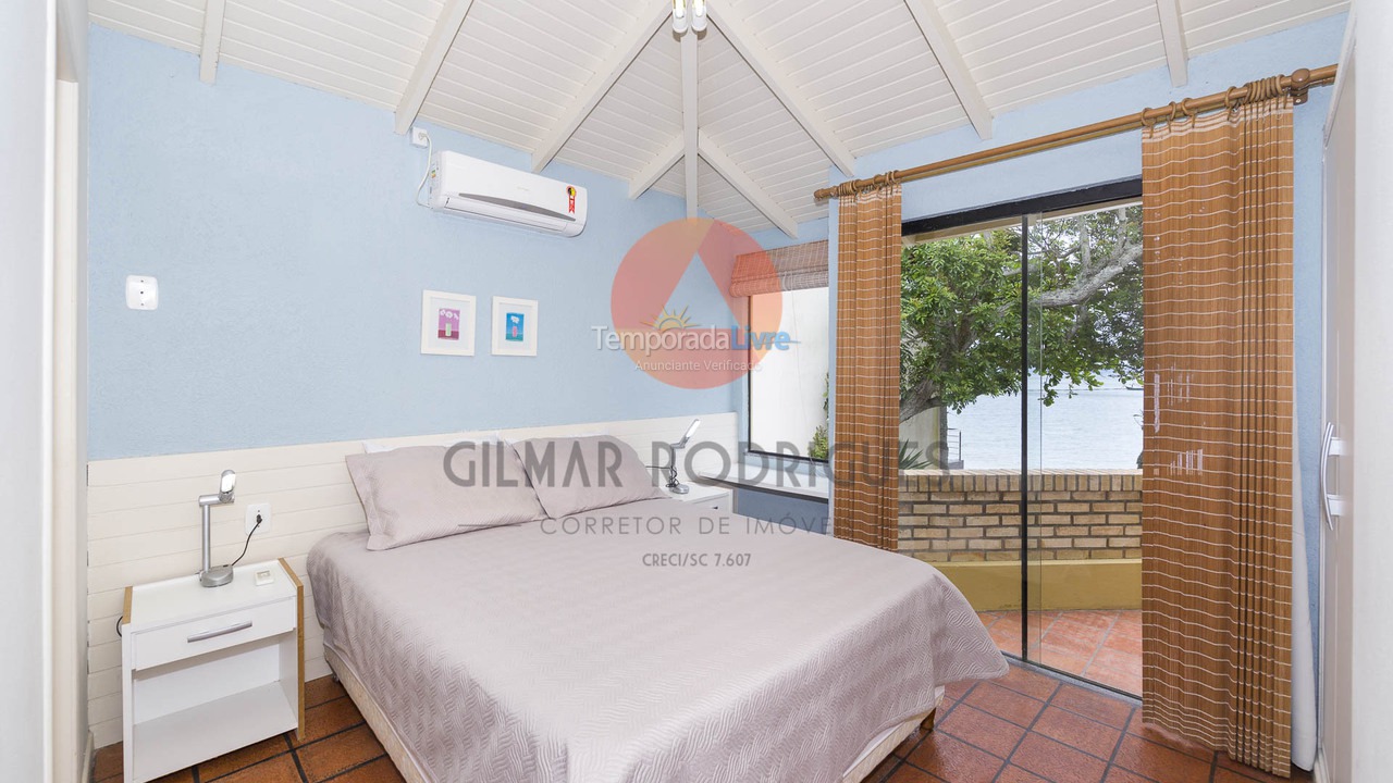 Casa para aluguel de temporada em Bombinhas (Canto Grande)