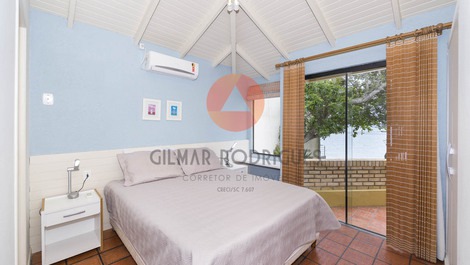 Casa de frente para o mar em Canto Grande