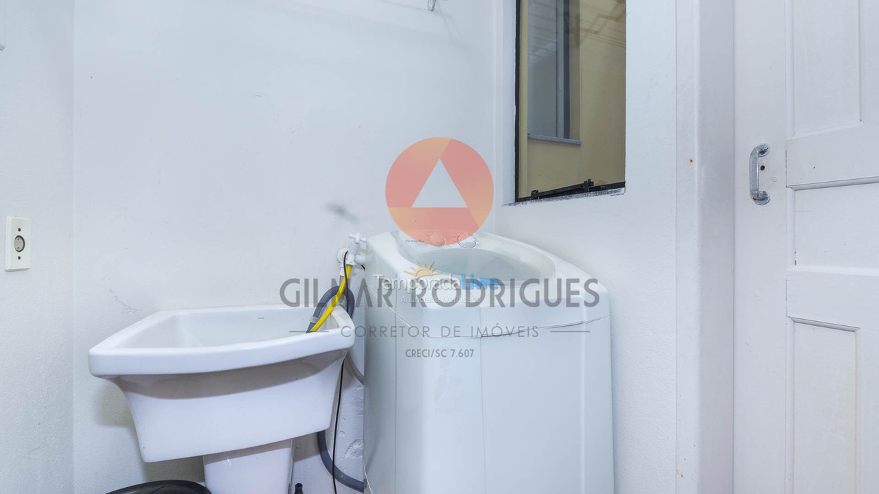 Casa para aluguel de temporada em Bombinhas (Canto Grande)