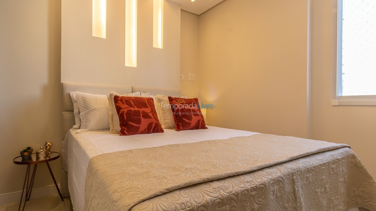 Apartamento para aluguel de temporada em Praia Grande (Vila Tupi)