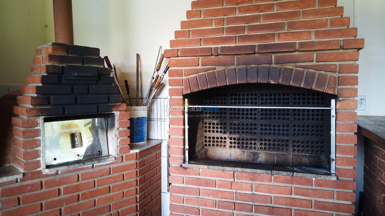 Ranch for vacation rental in Juquitiba (Para Os Amantes de Pescaria)