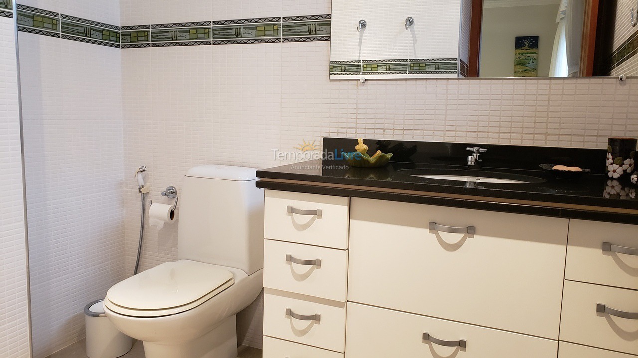 Apartamento para alquiler de vacaciones em Guarujá (Pitangueiras)