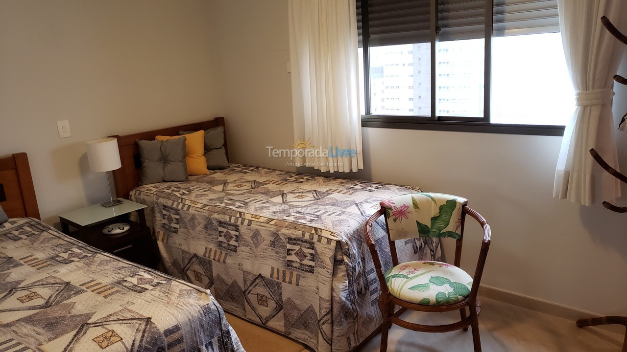 Apartamento para alquiler de vacaciones em Guarujá (Pitangueiras)