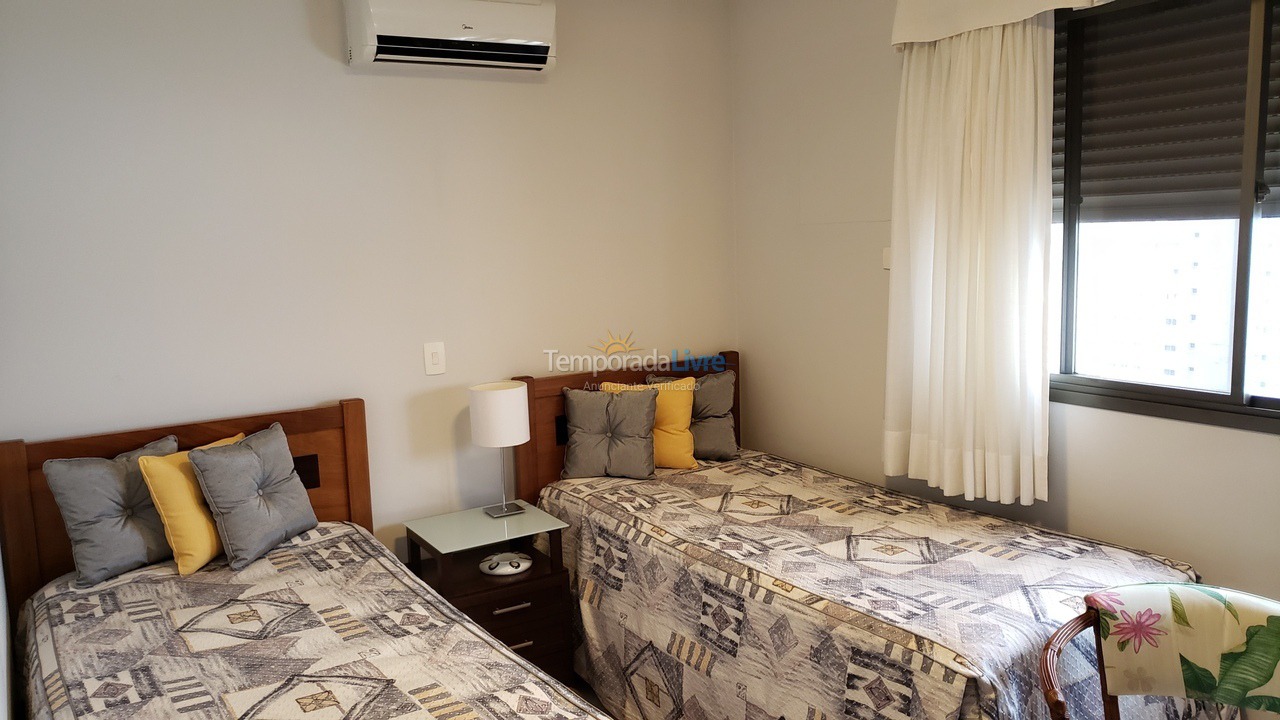 Apartamento para alquiler de vacaciones em Guarujá (Pitangueiras)