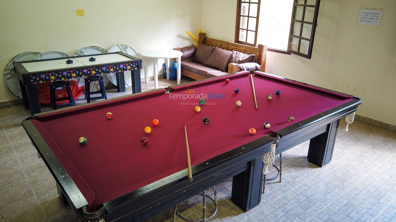 Ranch for vacation rental in Juquitiba (Para Os Amantes de Pescaria)