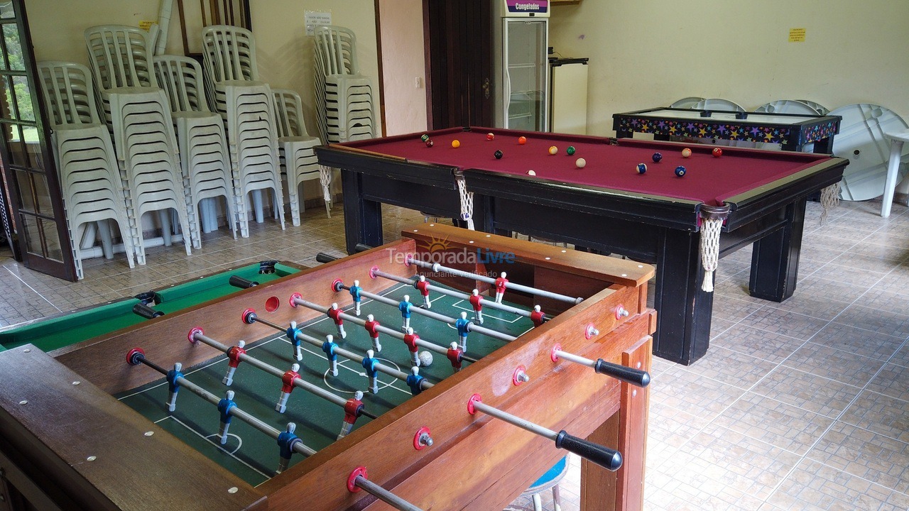 Ranch for vacation rental in Juquitiba (Para Os Amantes de Pescaria)