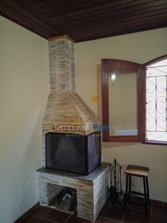 Ranch for vacation rental in Juquitiba (Para Os Amantes de Pescaria)