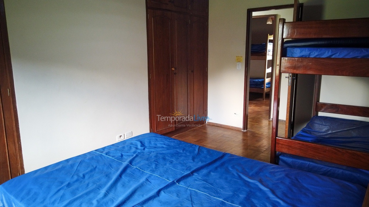 Ranch for vacation rental in Juquitiba (Para Os Amantes de Pescaria)