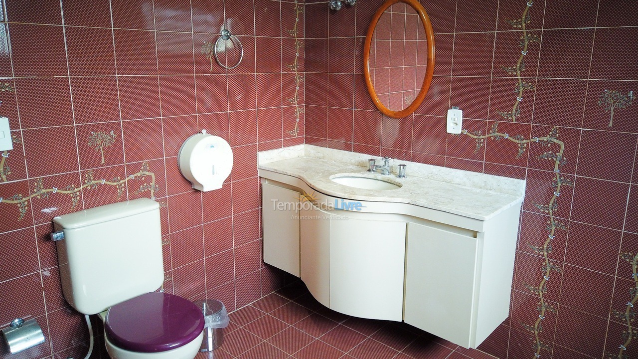 Ranch for vacation rental in Juquitiba (Para Os Amantes de Pescaria)