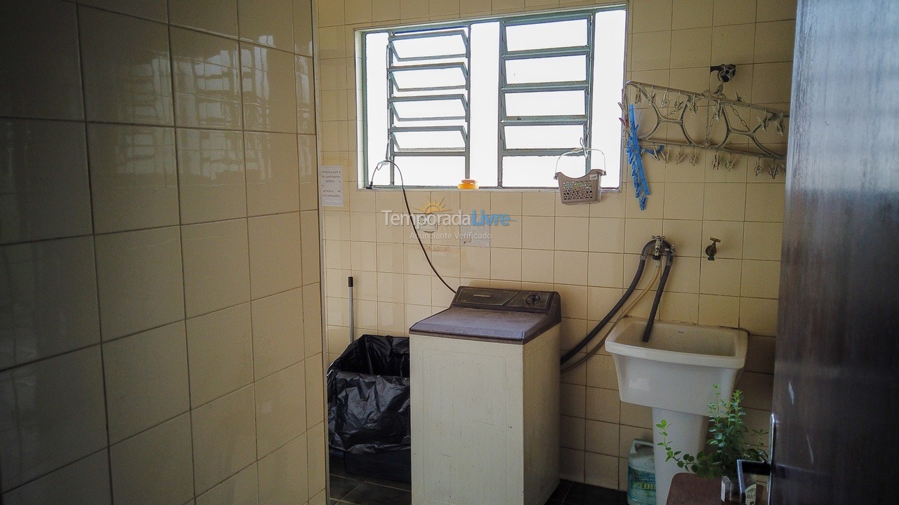 Ranch for vacation rental in Juquitiba (Para Os Amantes de Pescaria)